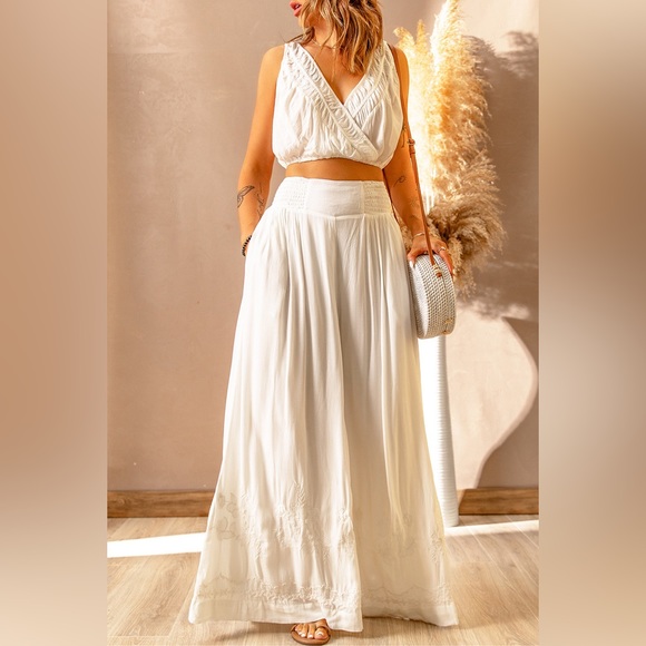 V-Neck Cropped Sleeveless Top and Wide Leg Pants Set - Picture 1 of 4